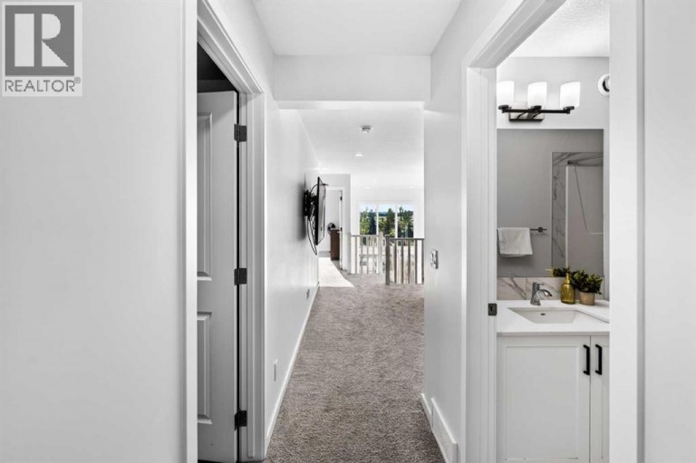215 Mallard Grove SE, Calgary, Alberta, T3S0B1