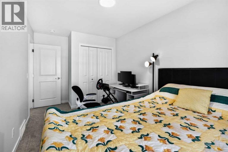 215 Mallard Grove SE, Calgary, Alberta, T3S0B1