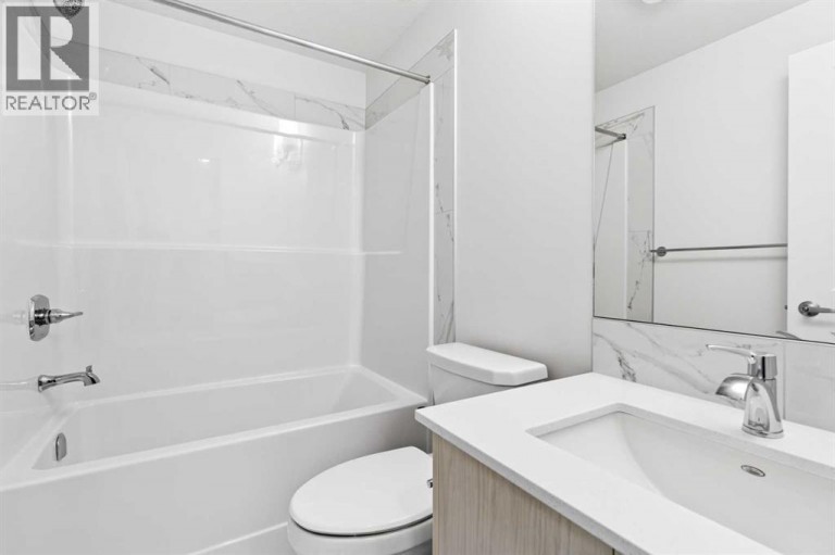 215 Mallard Grove SE, Calgary, Alberta, T3S0B1