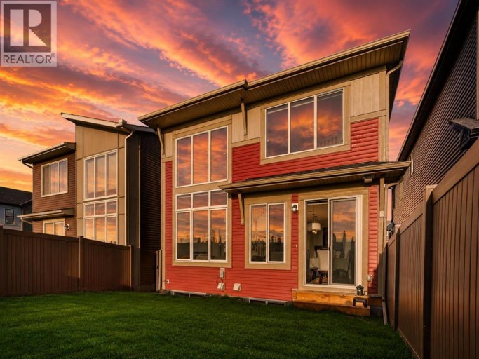 215 Mallard Grove SE, Calgary, Alberta, T3S0B1