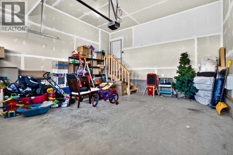 215 Mallard Grove SE, Calgary, Alberta, T3S0B1