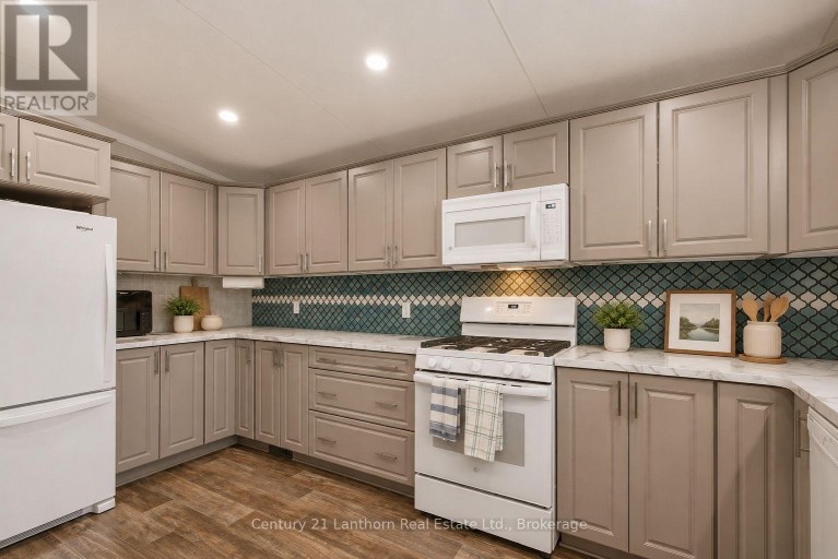 12 - 484 FRANKFORD STIRLING ROAD, Quinte West (Sidney Ward), Ontario, K0K2C0