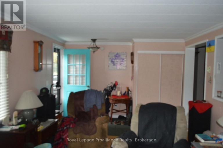 17 WARBLER LANE, Quinte West (Sidney Ward), Ontario, K8N4Z3