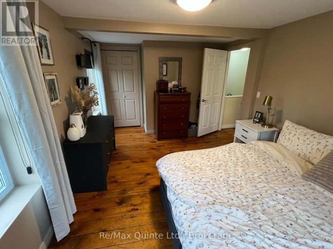 101 ROSELAND DRIVE, Quinte West (Murray Ward), Ontario, K0K1L0