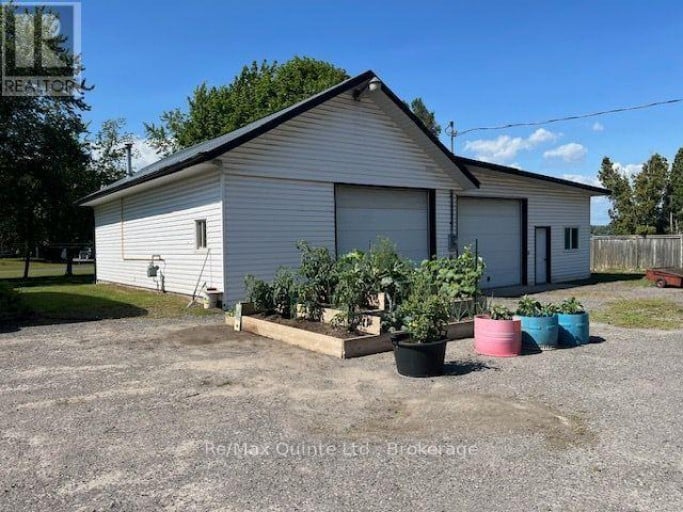 101 ROSELAND DRIVE, Quinte West (Murray Ward), Ontario, K0K1L0