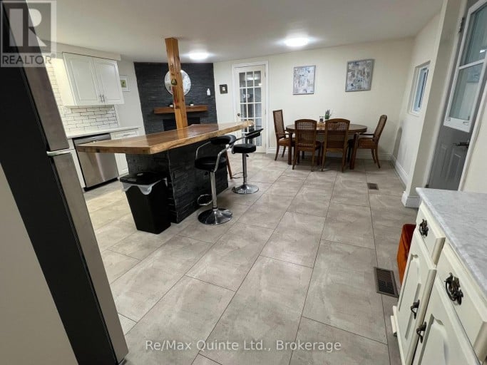 101 ROSELAND DRIVE, Quinte West (Murray Ward), Ontario, K0K1L0