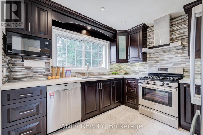 4 TOWNLEY AVENUE, Markham (Milliken Mills East), Ontario, L3S1C9