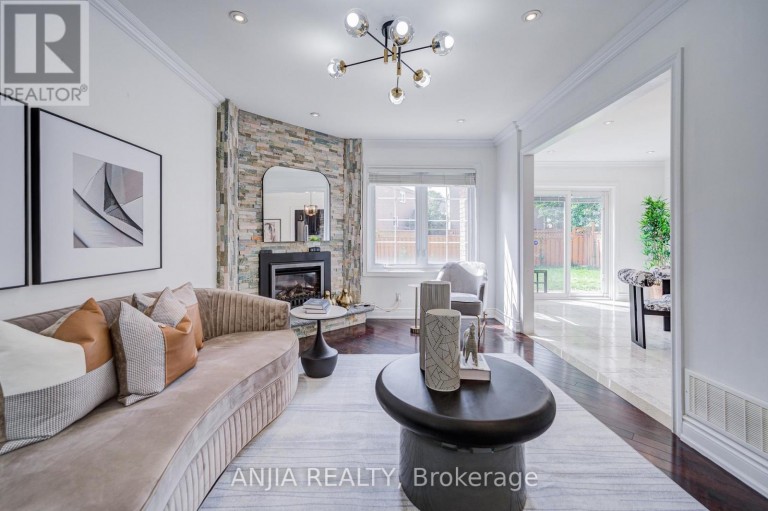 4 TOWNLEY AVENUE, Markham (Milliken Mills East), Ontario, L3S1C9