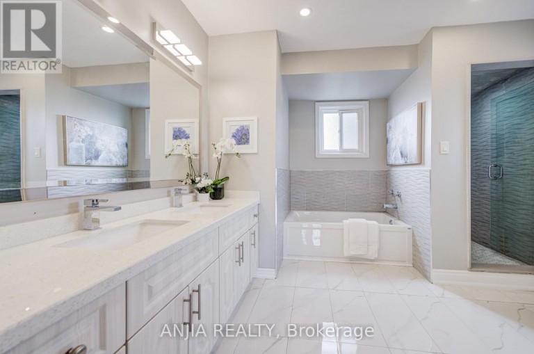 4 TOWNLEY AVENUE, Markham (Milliken Mills East), Ontario, L3S1C9