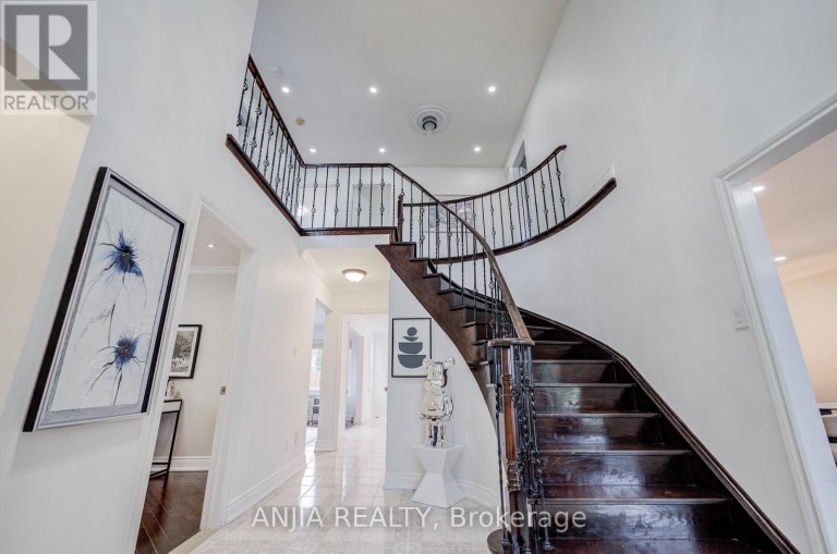 4 TOWNLEY AVENUE, Markham (Milliken Mills East), Ontario, L3S1C9