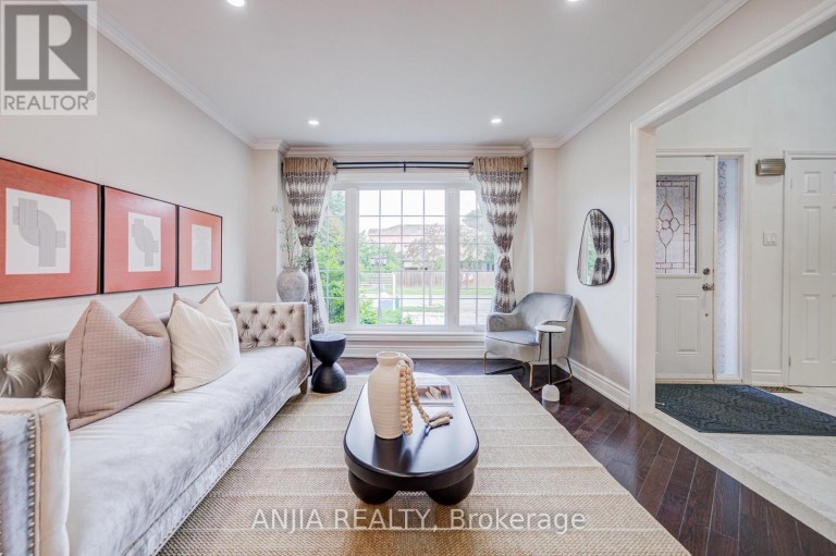 4 TOWNLEY AVENUE, Markham (Milliken Mills East), Ontario, L3S1C9