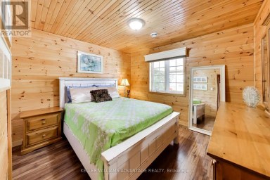 10 CABIN CRESCENT Wasaga Beach Ontario photo 17