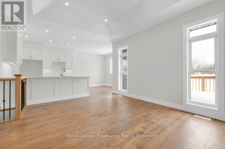 8 DUNMOR STREET, Stirling-Rawdon (Stirling Ward), Ontario, K0K3E0