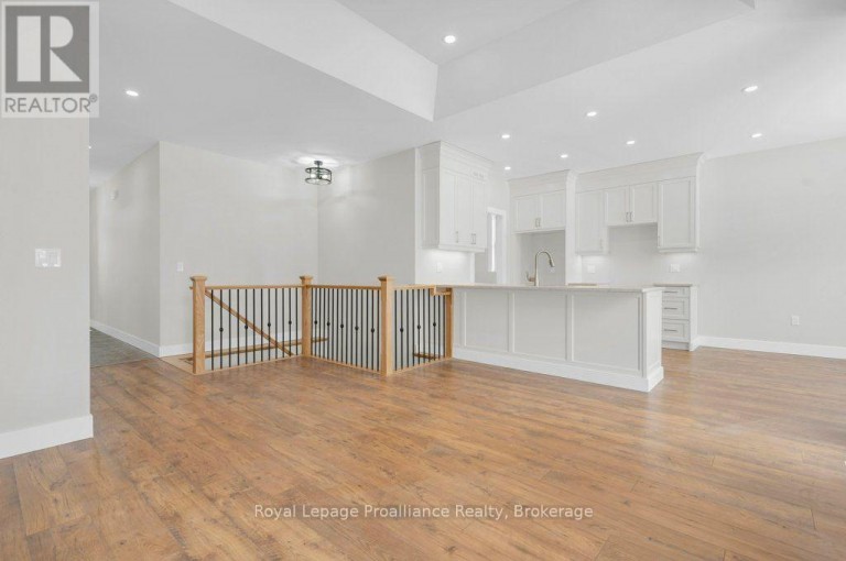 8 DUNMOR STREET, Stirling-Rawdon (Stirling Ward), Ontario, K0K3E0