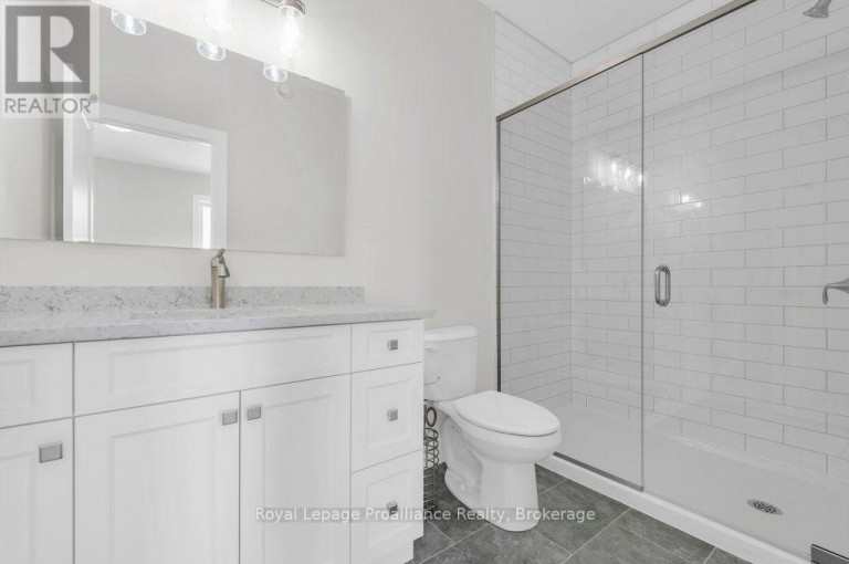 8 DUNMOR STREET, Stirling-Rawdon (Stirling Ward), Ontario, K0K3E0