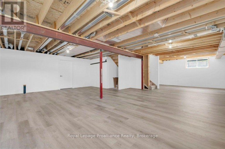 8 DUNMOR STREET, Stirling-Rawdon (Stirling Ward), Ontario, K0K3E0