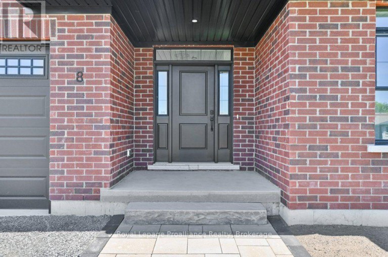 8 DUNMOR STREET, Stirling-Rawdon (Stirling Ward), Ontario, K0K3E0