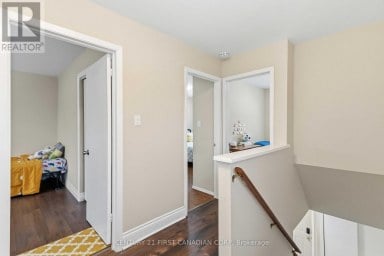 40 CULVER COURT London East (East H) Ontario photo 17