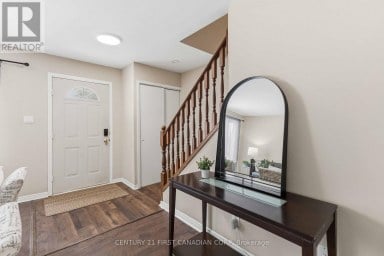 40 CULVER COURT London East (East H) Ontario photo 2