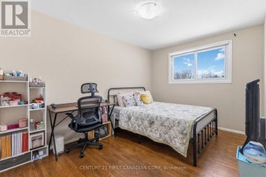 40 CULVER COURT London East (East H) Ontario photo 22