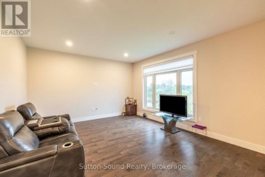2545 9TH AVENUE E Owen Sound Ontario photo 6