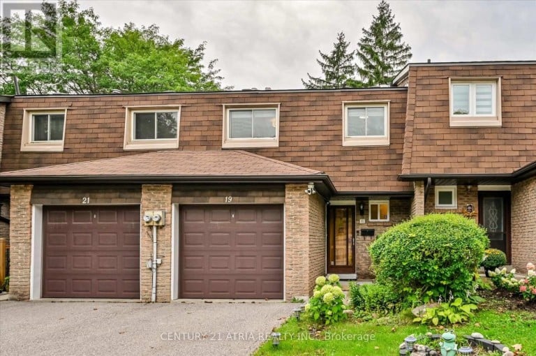 19 ASPENWOOD DRIVE, Toronto (Hillcrest Village), Ontario, M2H3E1