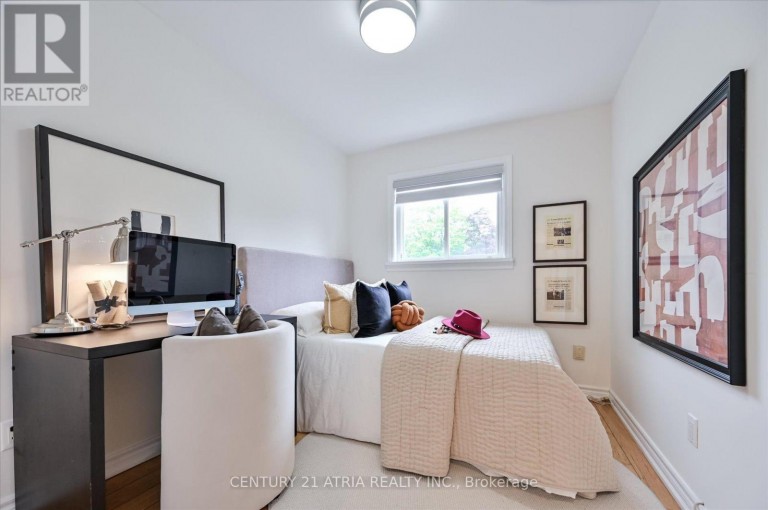 19 ASPENWOOD DRIVE, Toronto (Hillcrest Village), Ontario, M2H3E1