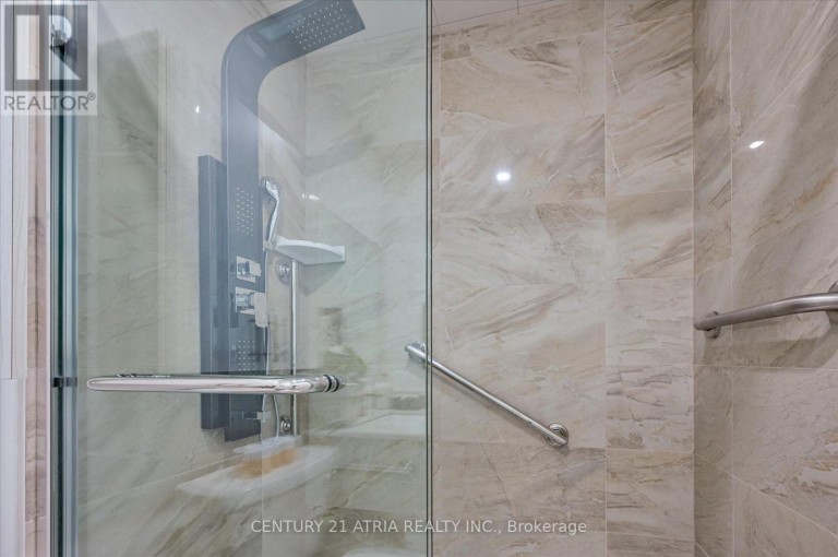 19 ASPENWOOD DRIVE, Toronto (Hillcrest Village), Ontario, M2H3E1
