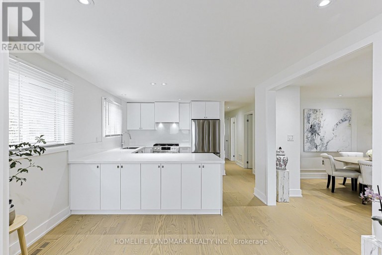 74 NAVAHO DRIVE, Toronto (Pleasant View), Ontario, M2H2X3