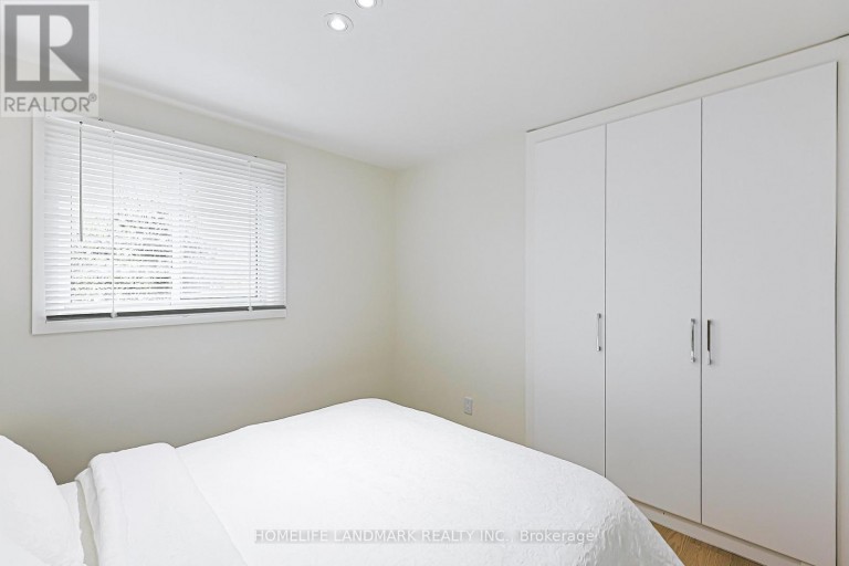 74 NAVAHO DRIVE, Toronto (Pleasant View), Ontario, M2H2X3