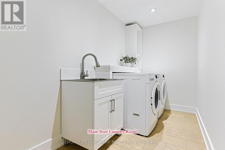 74 NAVAHO DRIVE, Toronto (Pleasant View), Ontario, M2H2X3