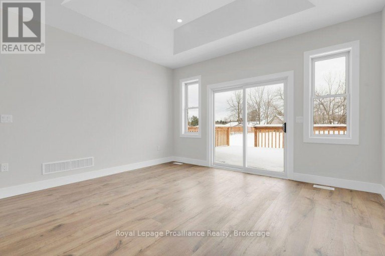 10 DUNMOR STREET, Stirling-Rawdon (Stirling Ward), Ontario, K0K3E0