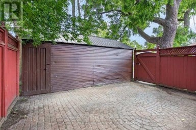 730 PARK STREET S Peterborough (Otonabee Ward 1) Ontario photo 27