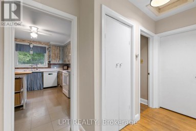 98 DON MOR DRIVE Newmarket (Central Newmarket) Ontario photo 9