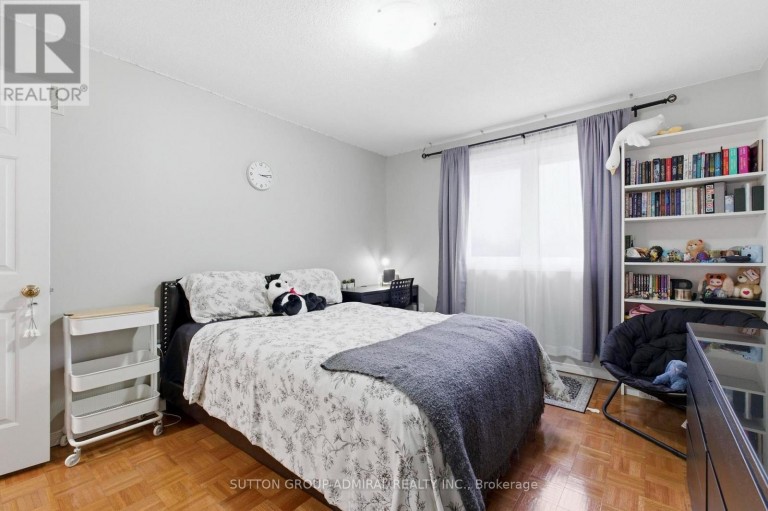 47 SANDY DRIVE, Hamilton (Stoney Creek), Ontario, L8E4X4