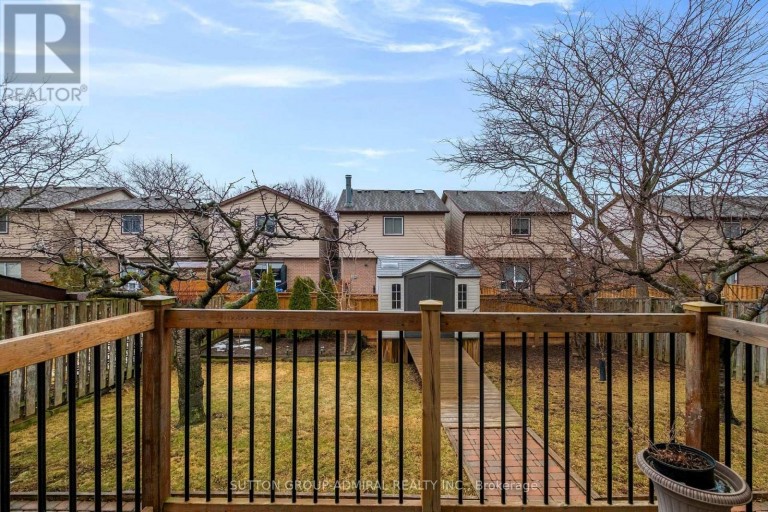 47 SANDY DRIVE, Hamilton (Stoney Creek), Ontario, L8E4X4