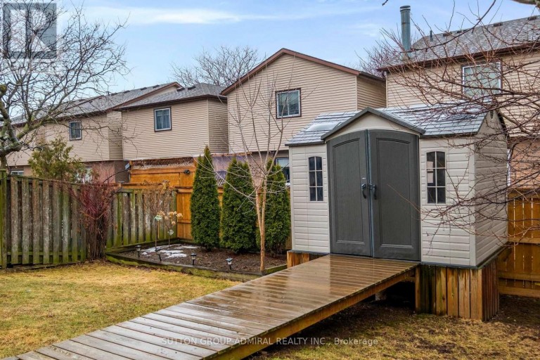 47 SANDY DRIVE, Hamilton (Stoney Creek), Ontario, L8E4X4