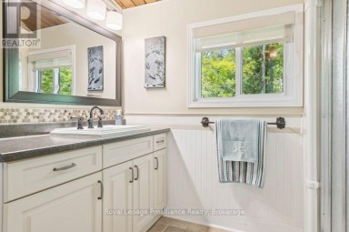 128 C SHELDRAKE LAKE ROAD Addington Highlands Ontario photo 35