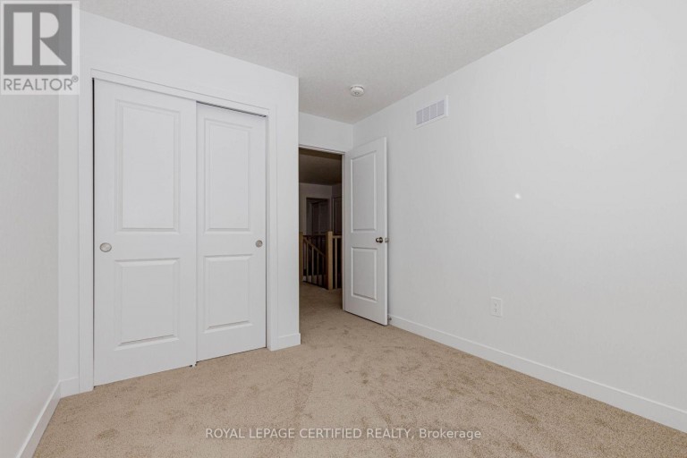 26 OAK FOREST COMMON CRESCENT, Cambridge, Ontario, N1S0G3