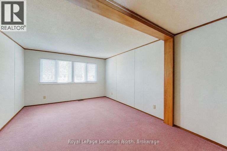 5 MURRAY DRIVE, Wasaga Beach, Ontario, L9Z1K3