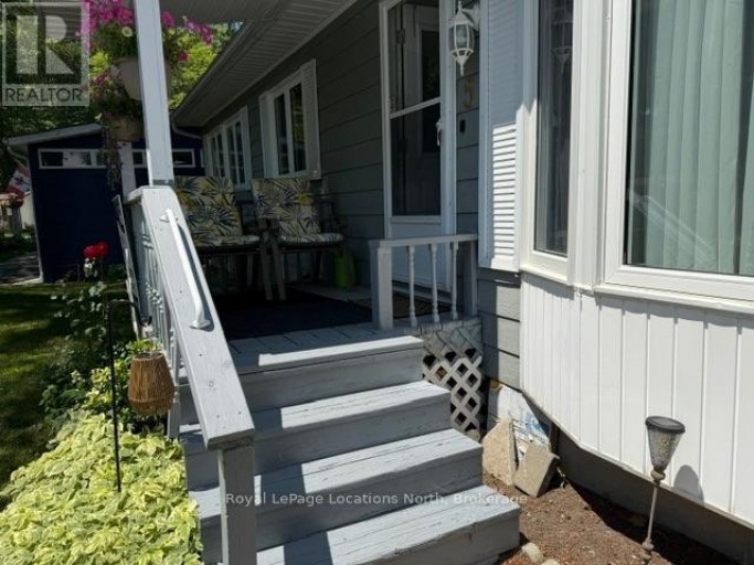 5 MURRAY DRIVE, Wasaga Beach, Ontario, L9Z1K3