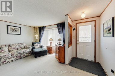 5 MURRAY DRIVE Wasaga Beach Ontario photo 4