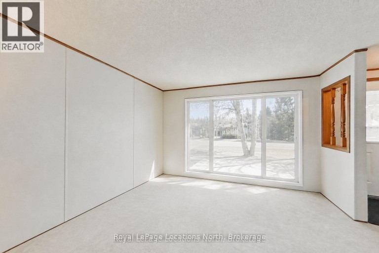5 MURRAY DRIVE, Wasaga Beach, Ontario, L9Z1K3