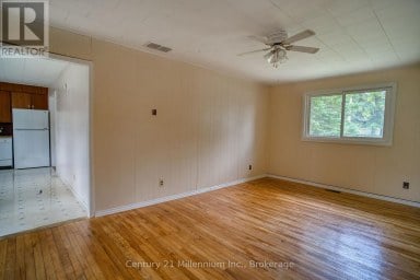 209 JOHN STREET Clearview (Stayner) Ontario photo 3
