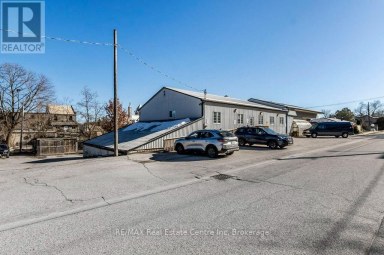 280 ST PATRICK STREET W Centre Wellington (Fergus) Ontario photo 4