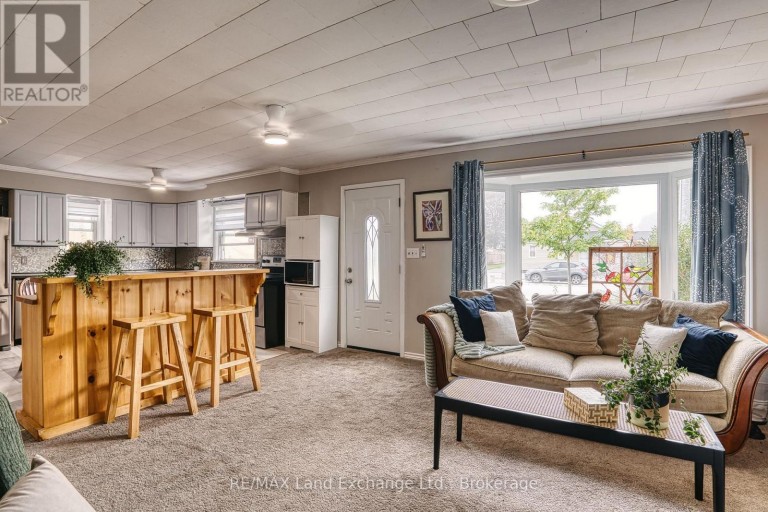 244 CLARENDON STREET, Saugeen Shores, Ontario, N0H2L0