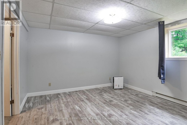 55 DENNISS DRIVE, Bracebridge (Macaulay), Ontario, P1L1W9