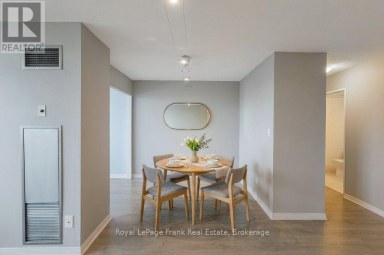 806 - 711 ROSSLAND ROAD E Whitby (Pringle Creek) Ontario photo 17