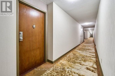 806 - 711 ROSSLAND ROAD E Whitby (Pringle Creek) Ontario photo 4