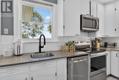 981 HIGHWAY 7 Kawartha Lakes (Oakwood) Ontario photo 15